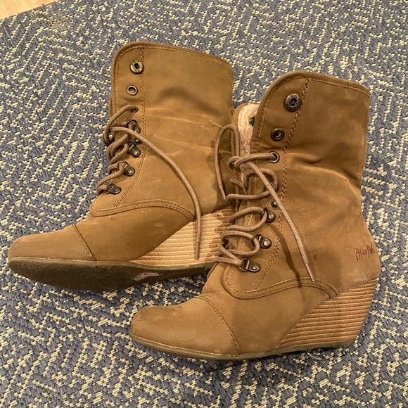 Suede wedge boots - Picture 2 of 4